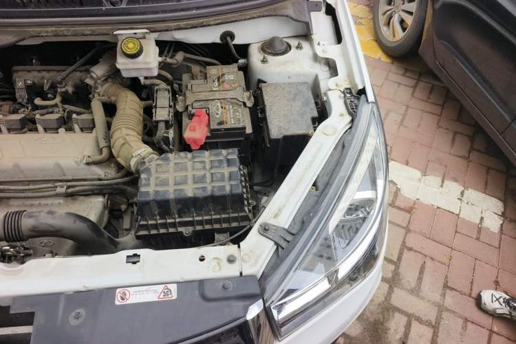 Used Chery Tiggo 3X 2018 1.5L Manual Elite Edition Engine Bay Left