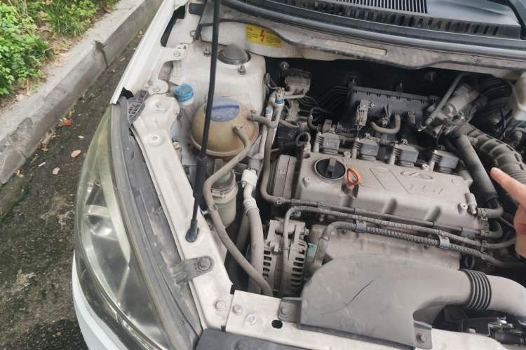 Used Chery Tiggo 3X 2018 1.5L Manual Elite Edition Engine Bay Right