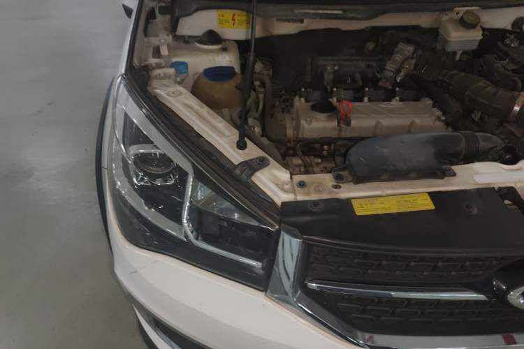 Used Chery Tiggo 3X 2018 1.5L Automatic Elite Edition Engine Bay Right