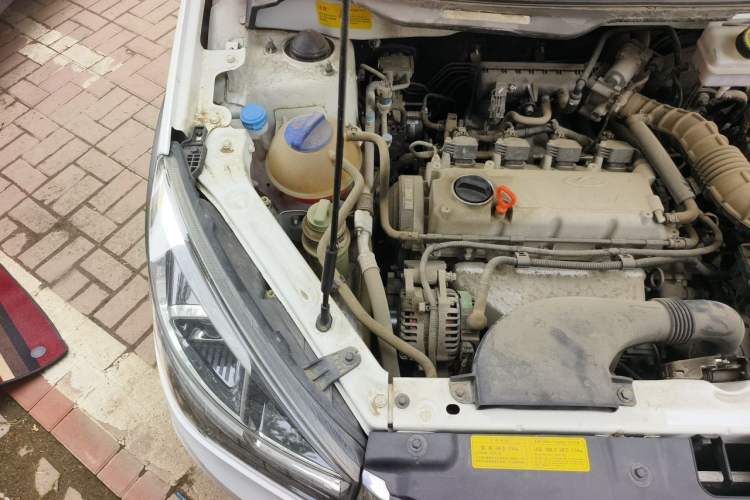 Used Chery Tiggo 3X 2018 1.5L Manual Elite Edition Engine Bay Right