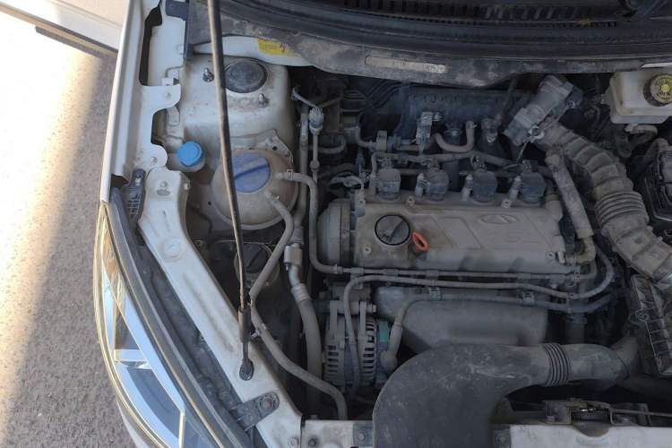 Used Chery Tiggo 3X 2018 1.5L Manual Elite Edition Engine Bay Right