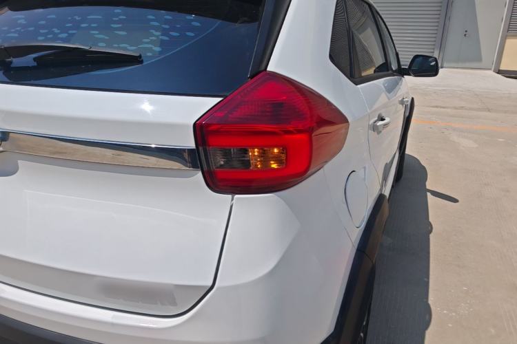 Used Chery Tiggo 3X 2018 1.5L Manual Elite Edition Exterior 3