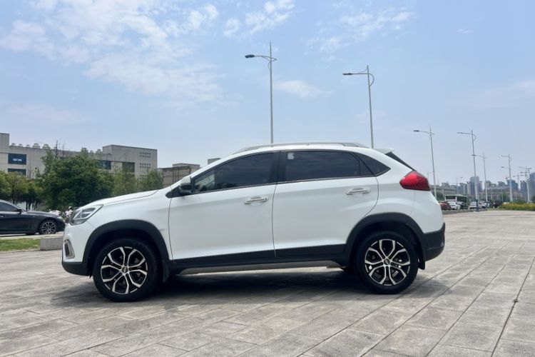 Used Chery Tiggo 3X 2018 1.5L Manual Elite Edition Exterior 6