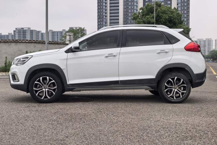Used Chery Tiggo 3X 2018 1.5L Automatic Elite Edition Exterior 6