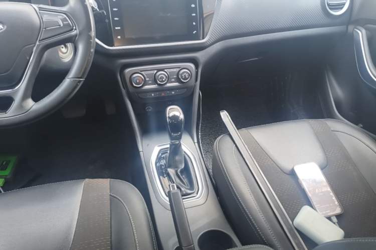 Used Chery Tiggo 3X 2018 1.5L Automatic Elite Edition Gear Lever