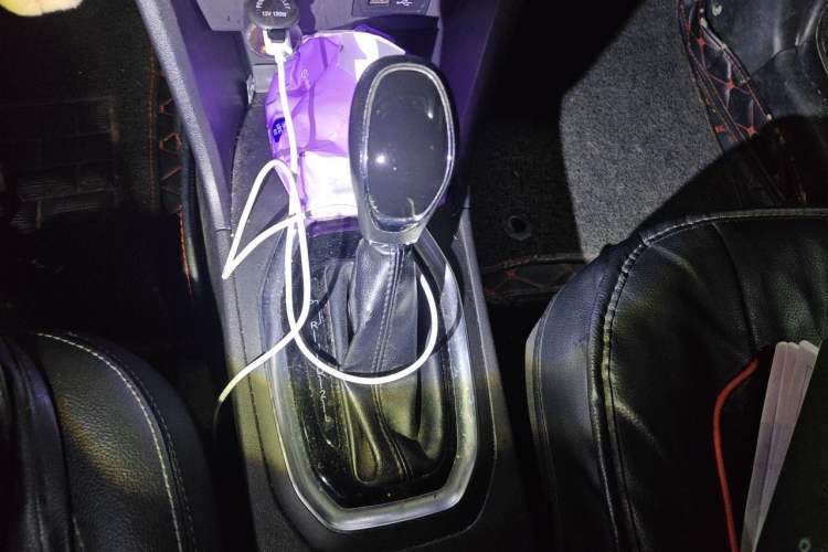 Used Chery Tiggo 3X 2018 1.5L Automatic Elite Edition Gear Lever