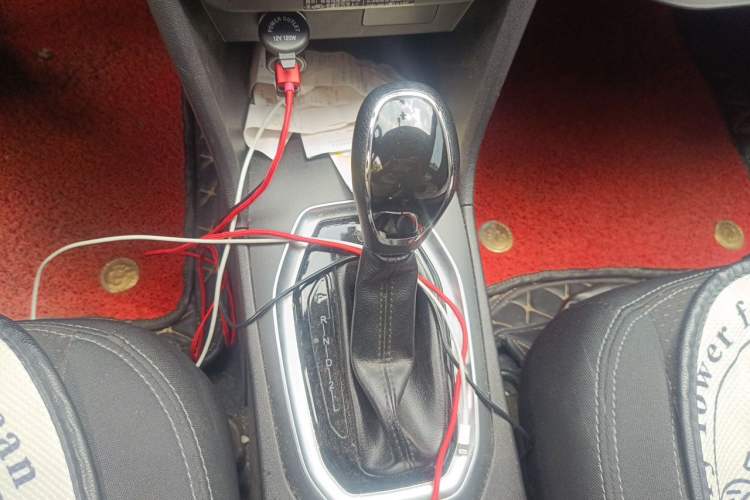 Used Chery Tiggo 3X 2018 1.5L Automatic Comfort Edition Gear Lever
