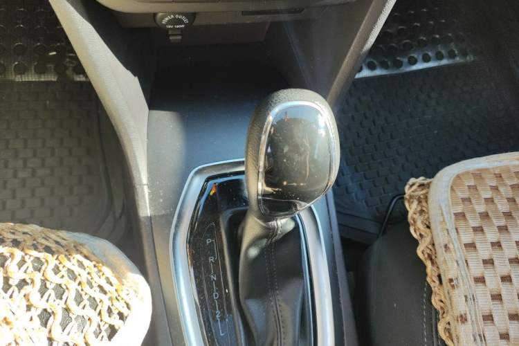 Used Chery Tiggo 3X 2018 1.5L Automatic Luxury Edition Gear Lever