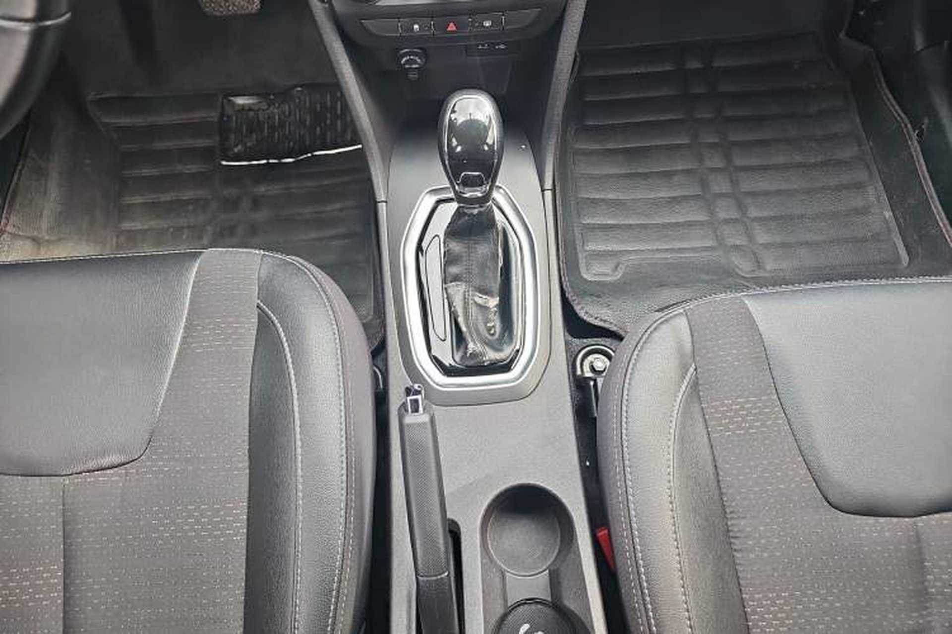 Used Chery Tiggo 3X 2018 1.5L Automatic Elite Edition Gear Lever