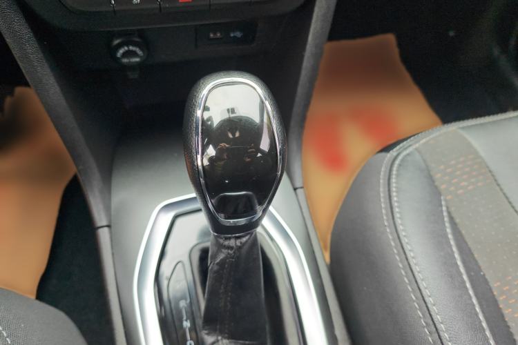 Used Chery Tiggo 3X 2018 1.5L Automatic Luxury Edition Gear Lever