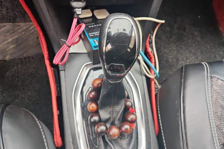 Used Chery Tiggo 3X 2018 1.5L Automatic Elite Edition Gear Lever