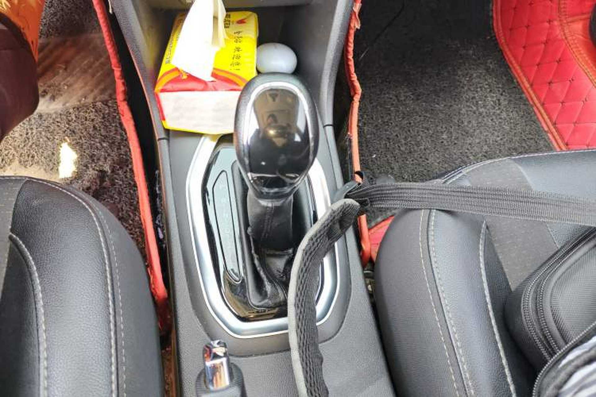 Used Chery Tiggo 3X 2018 1.5L Automatic Luxury Edition Gear Lever