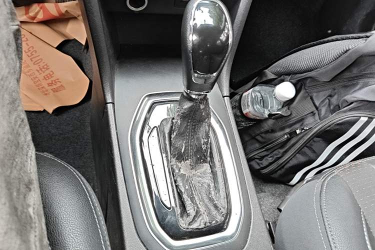 Used Chery Tiggo 3X 2018 1.5L Automatic Luxury Edition Gear Lever
