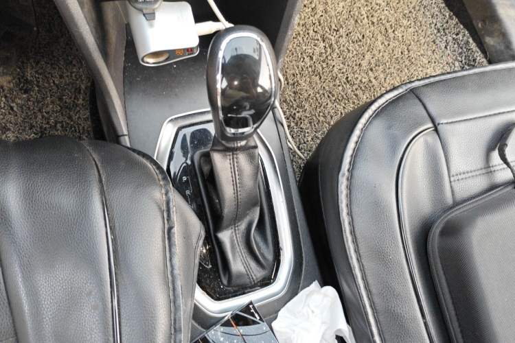 Used Chery Tiggo 3X 2018 1.5L Automatic Comfort Edition Gear Lever