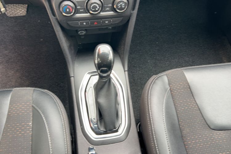 Used Chery Tiggo 3X 2018 1.5L Automatic Elite Edition Gear Lever