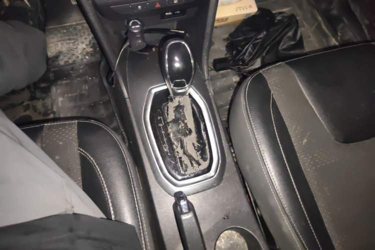 Used Chery Tiggo 3X  Gear Lever