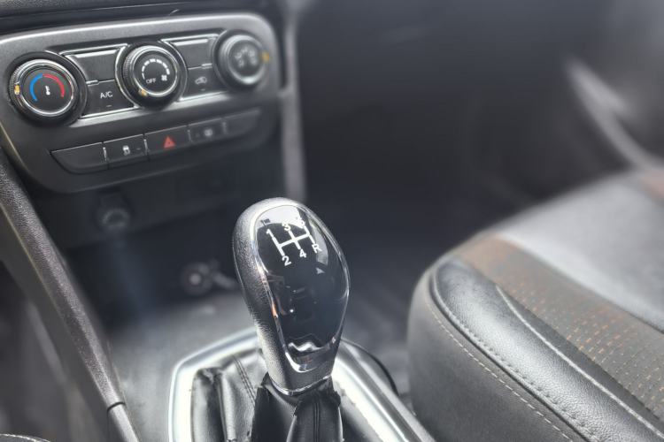 Used Chery Tiggo 3X 2018 1.5L Manual Elite Edition Interior 2