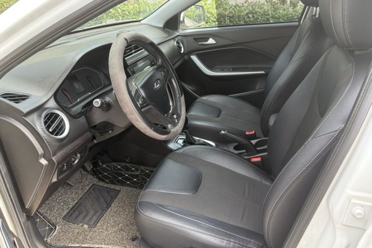Used Chery Tiggo 3X 2018 1.5L Automatic Elite Edition Interior 2