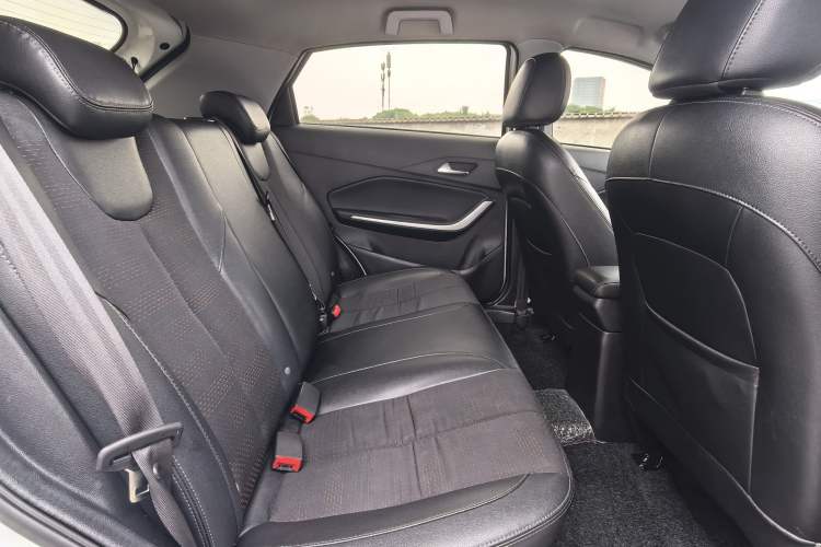 Used Chery Tiggo 3X 2018 1.5L Automatic Elite Edition Interior 2