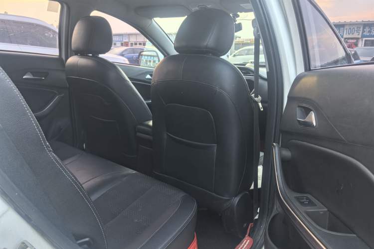 Used Chery Tiggo 3X 2018 1.5L Manual Elite Edition Interior 3