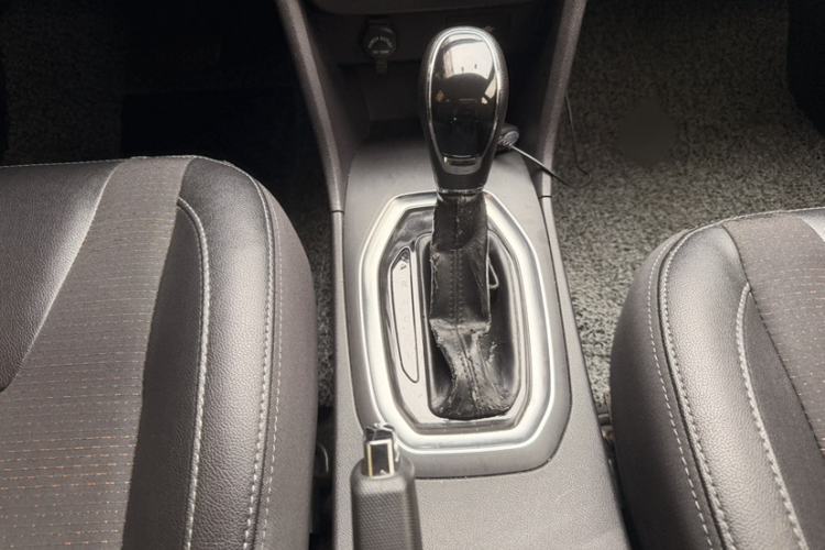 Used Chery Tiggo 3X 2018 1.5L Automatic Elite Edition Interior 4