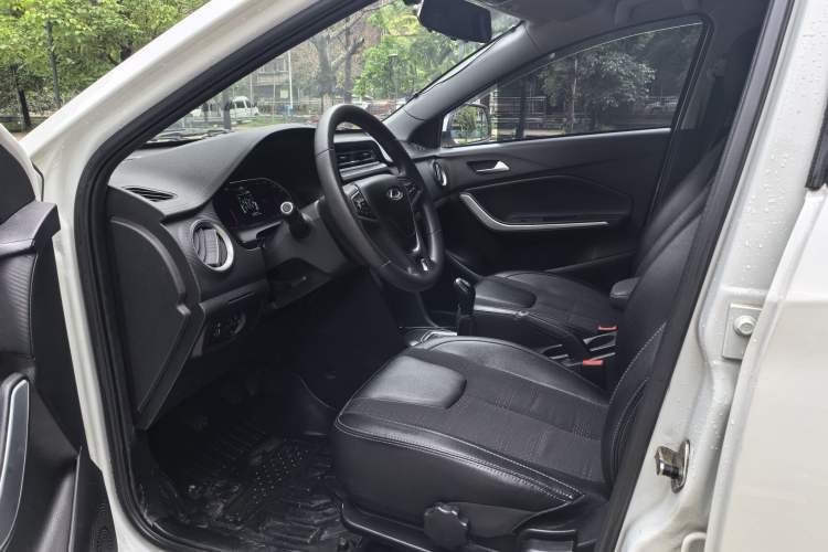 Used Chery Tiggo 3X 2018 1.5L Manual Elite Edition Interior 5