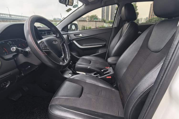 Used Chery Tiggo 3X 2018 1.5L Automatic Elite Edition Interior 8
