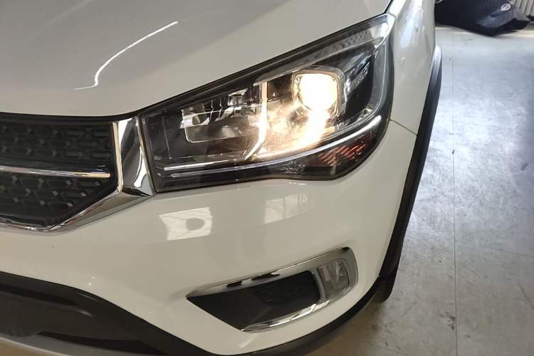 Used Chery Tiggo 3X 2018 1.5L Automatic Luxury Edition Left Front Headlight