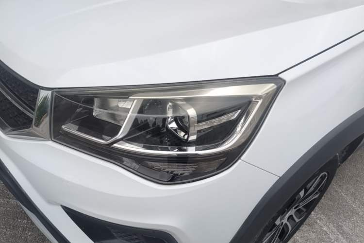 Used Chery Tiggo 3X 2018 1.5L Automatic Comfort Edition Left Front Headlight