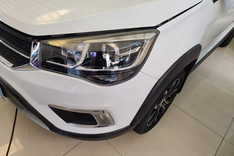 Used Chery Tiggo 3X 2018 1.5L Automatic Elite Edition Left Front Headlight
