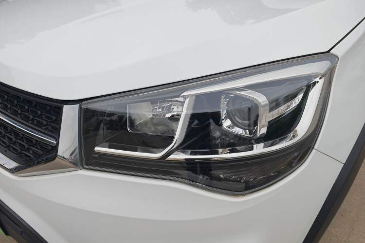 Used Chery Tiggo 3X 2018 1.5L Automatic Luxury Edition Left Front Headlight