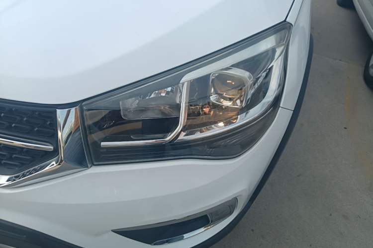 Used Chery Tiggo 3X 2018 1.5L Automatic Elite Edition Left Front Headlight