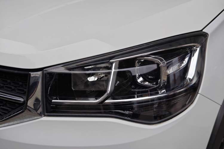 Used Chery Tiggo 3X 2018 1.5L Automatic Comfort Edition Left Front Headlight