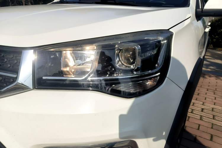 Used Chery Tiggo 3X 2018 1.5L Automatic Elite Edition Left Front Headlight