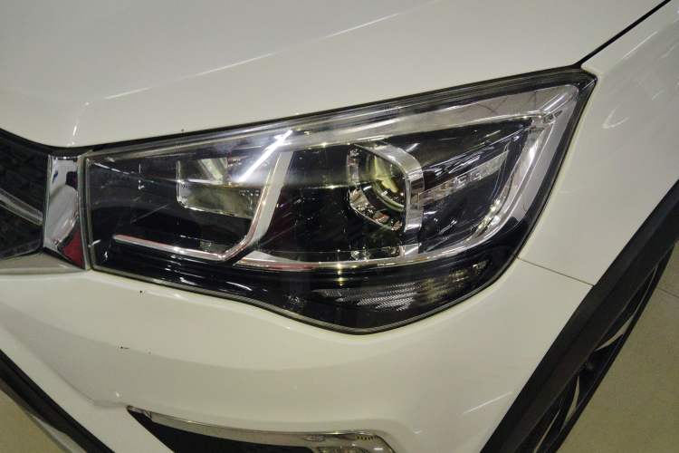 Used Chery Tiggo 3X 2018 1.5L Automatic Luxury Edition Left Front Headlight
