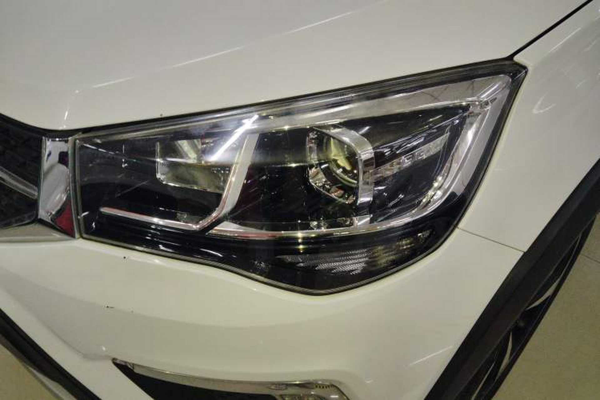 Used Chery Tiggo 3X 2018 1.5L Automatic Luxury Edition Left Front Headlight