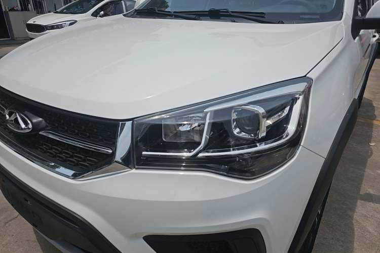 Used Chery Tiggo 3X 2018 1.5L Automatic Comfort Edition Left Front Headlight