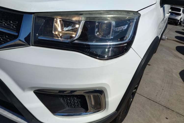 Used Chery Tiggo 3X 2018 1.5L Automatic Elite Edition Left Front Headlight