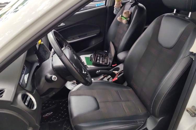 Used Chery Tiggo 3X 2018 1.5L Automatic Elite Edition Left Front Seat