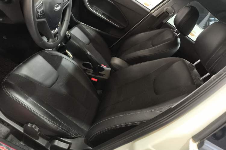 Used Chery Tiggo 3X 2018 1.5L Manual Elite Edition Left Front Seat