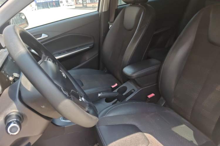 Used Chery Tiggo 3X 2018 1.5L Manual Elite Edition Left Front Seat