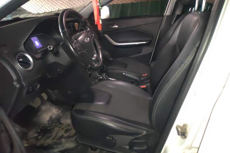 Used Chery Tiggo 3X  Left Front Seat