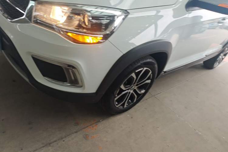 Used Chery Tiggo 3X 2018 1.5L Automatic Elite Edition Left Front Wheel Hub