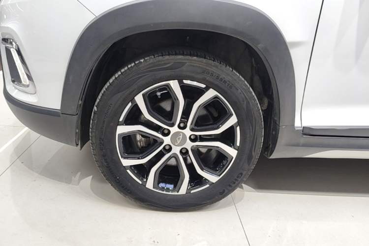 Used Chery Tiggo 3X 2018 1.5L Automatic Elite Edition Left Front Wheel Hub