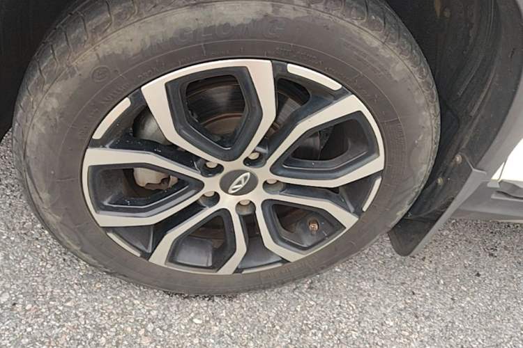 Used Chery Tiggo 3X 2018 1.5L Automatic Elite Edition Left Front Wheel Hub