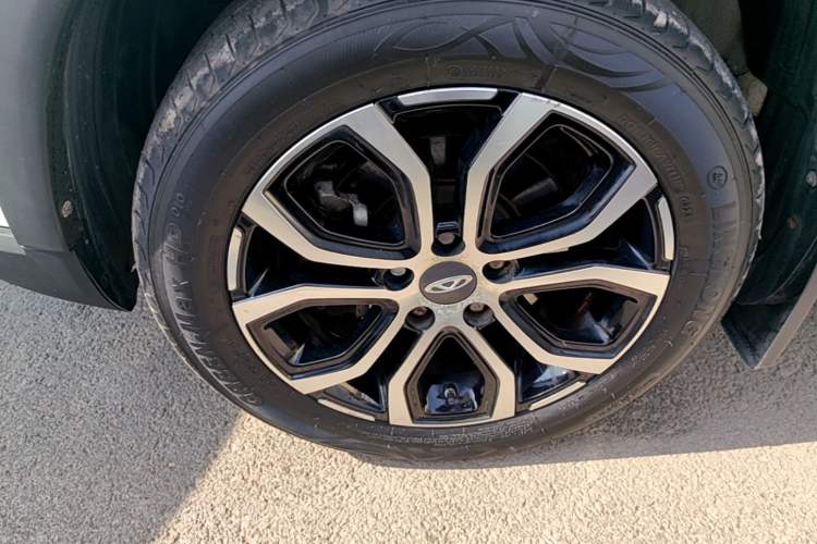 Used Chery Tiggo 3X 2018 1.5L Automatic Elite Edition Left Front Wheel Hub