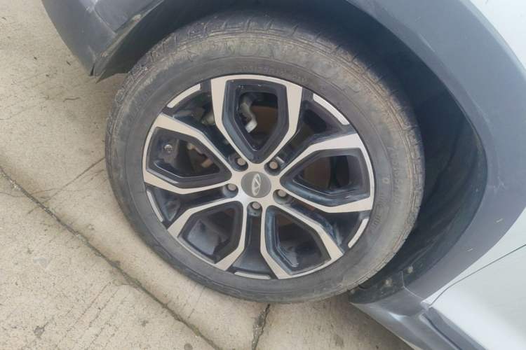 Used Chery Tiggo 3X 2018 1.5L Automatic Elite Edition Left Front Wheel Hub