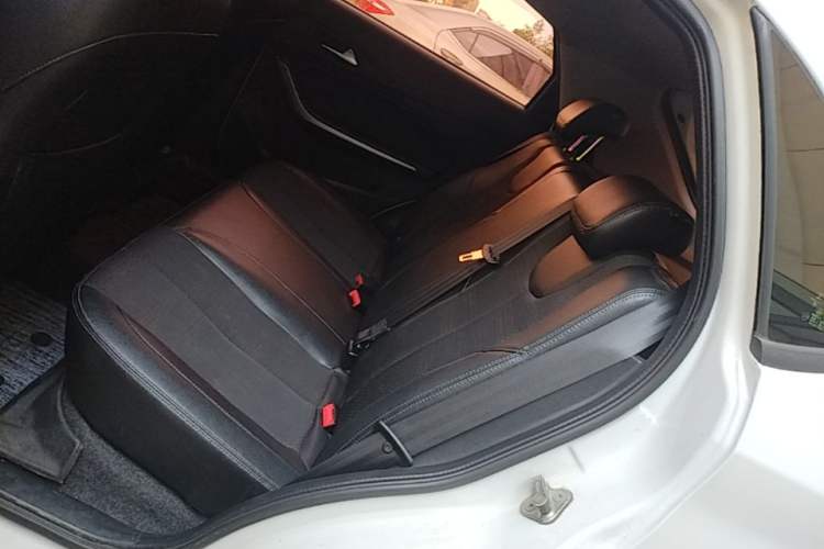 Used Chery Tiggo 3X 2018 1.5L Automatic Elite Edition Left Rear Seat