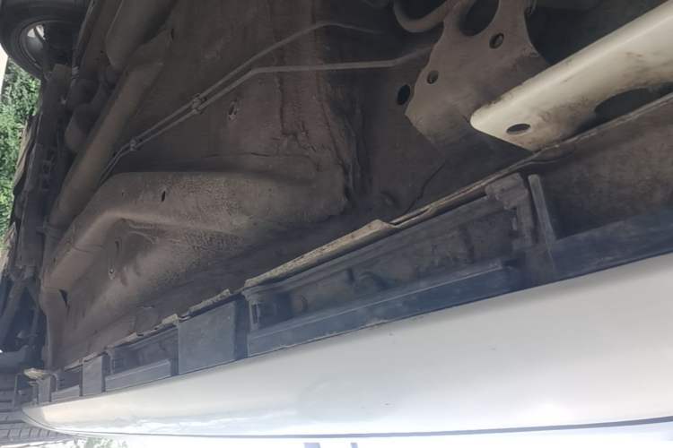 Used Chery Tiggo 3X 2018 1.5L Manual Elite Edition Left Side Sill