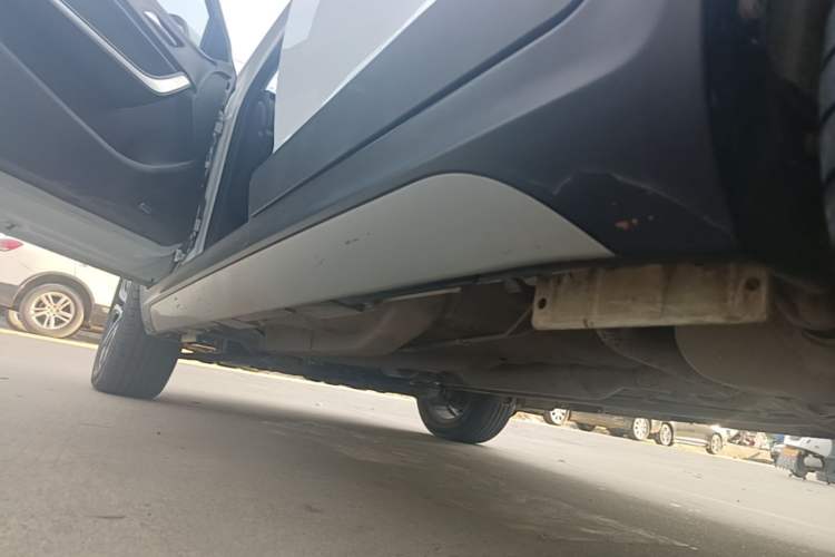 Used Chery Tiggo 3X 2018 1.5L Automatic Elite Edition Left Side Sill